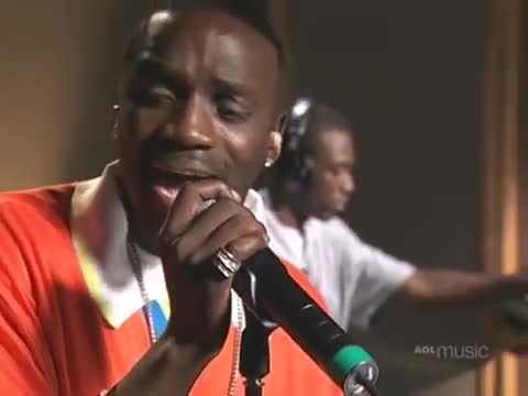 Akon - Lonely