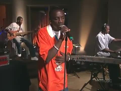 Akon - Lonely