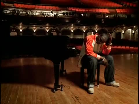Akon - Lonely