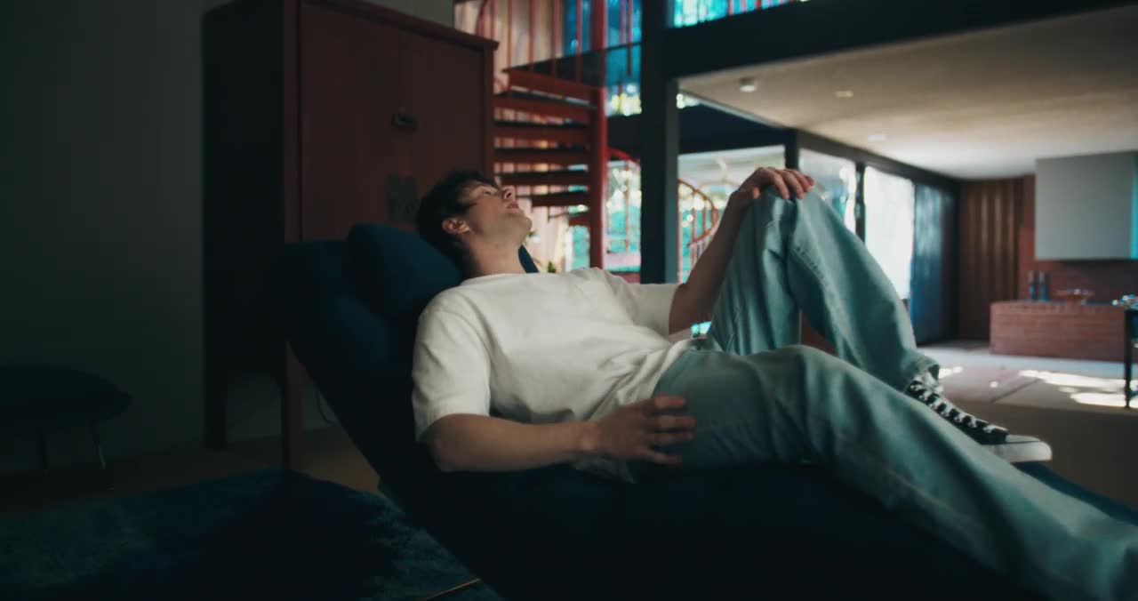 Alec Benjamin - I Sent My Therapist To Therapy