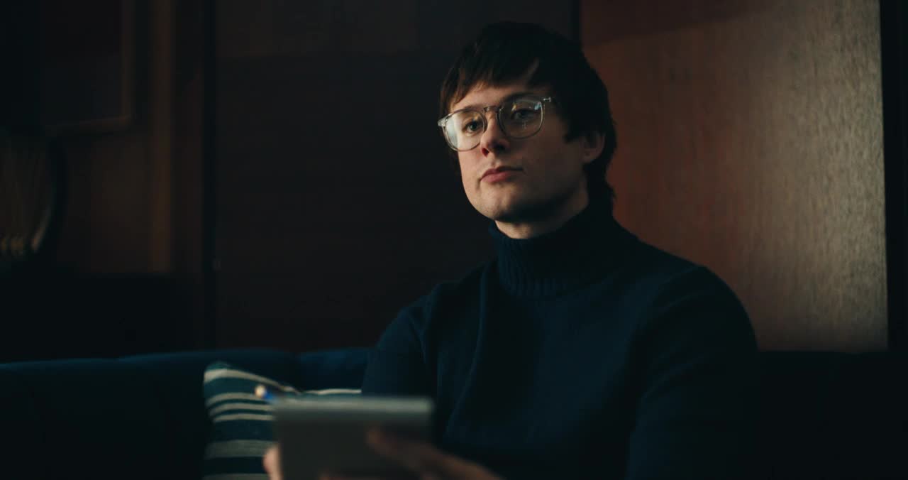 Alec Benjamin - I Sent My Therapist To Therapy
