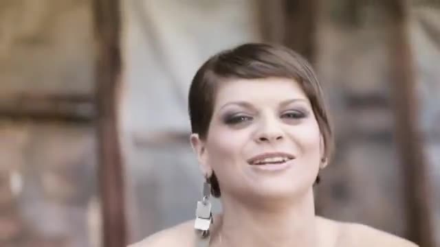 Alessandra Amoroso - Arrivi tu