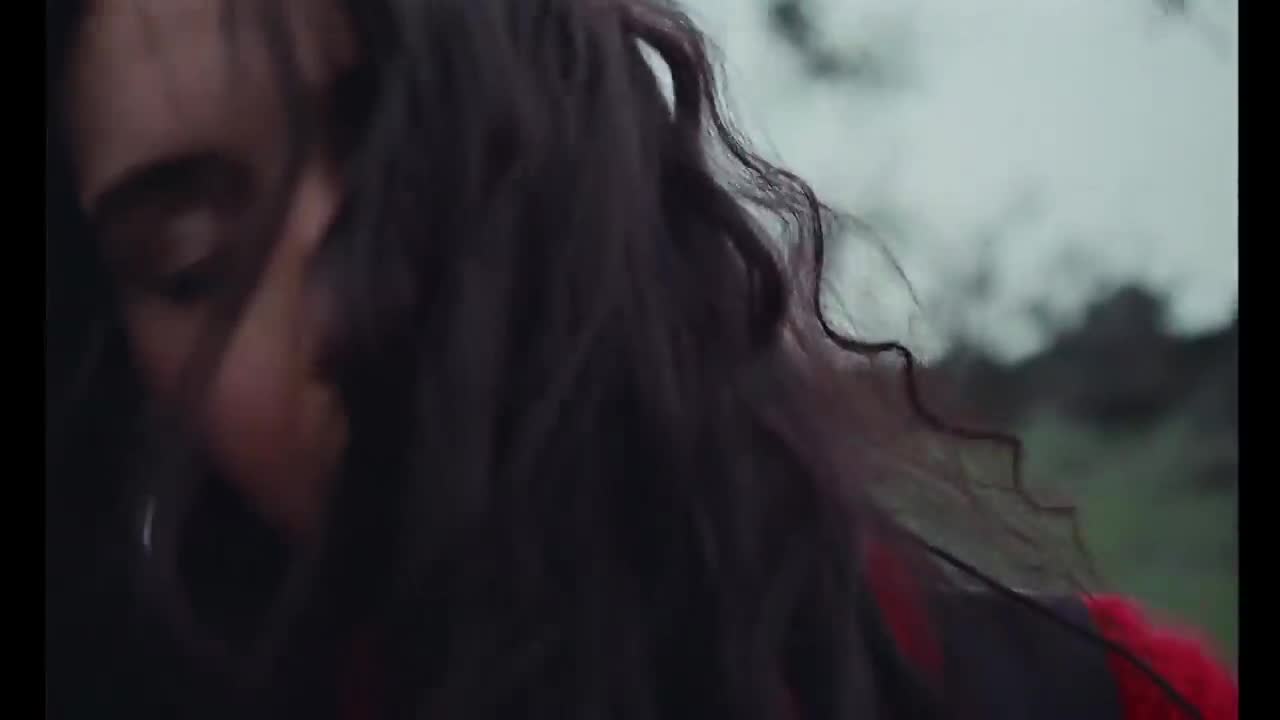 Alessia Cara - Out of Love