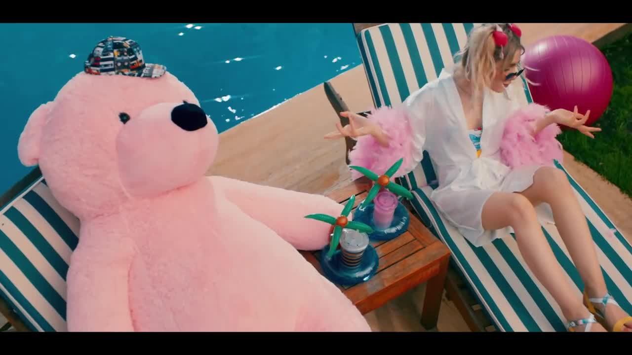 Aleyna Tilki - Sen Olsan Bari