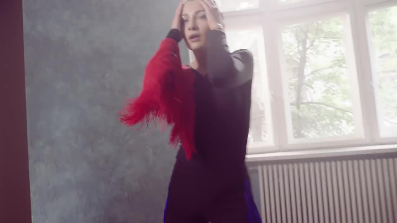 Alina Eremia - De ce ne îndrăgostim