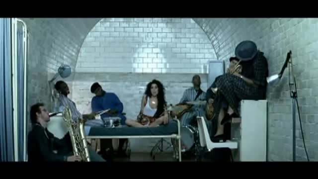 Amy Winehouse - Rehab