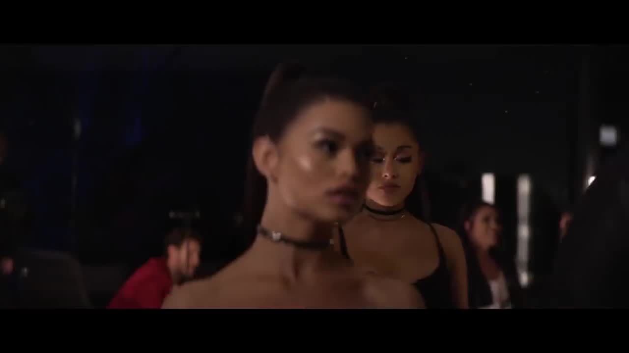 Ariana Grande - break up with your girlfriend, i’m bored