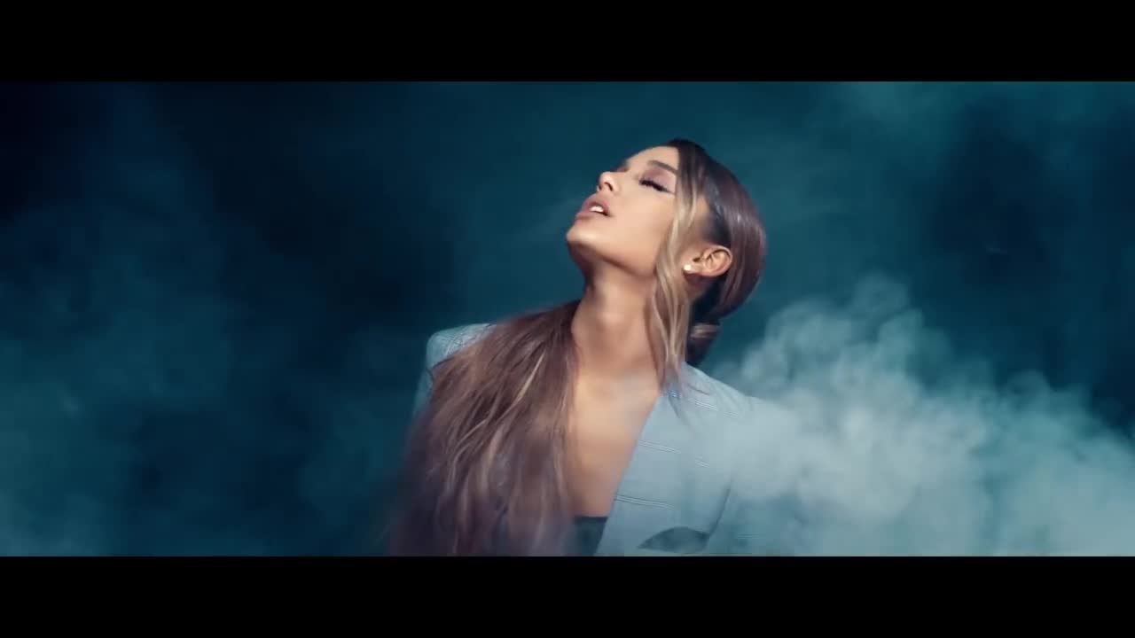 Ariana Grande - Breathin