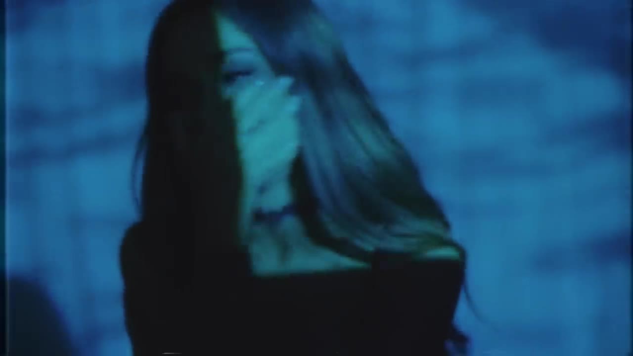 Ariana Grande - Dangerous Woman