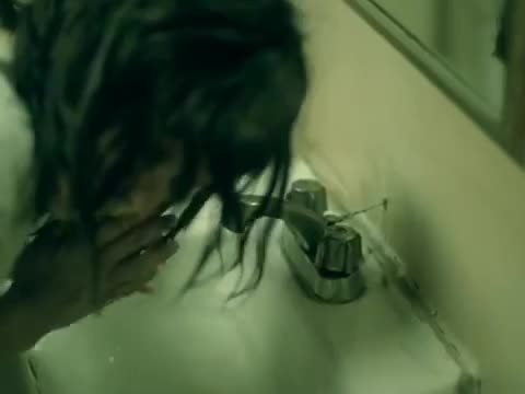 Avril Lavigne - Nobody's Home