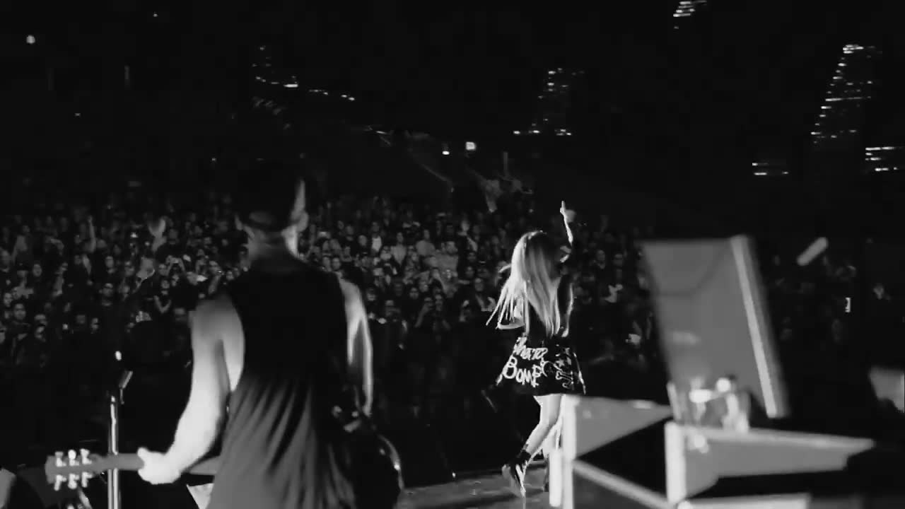 Avril Lavigne - We Are Warriors