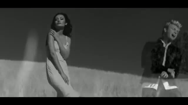 Backstreet Boys - Helpless When She Smiles