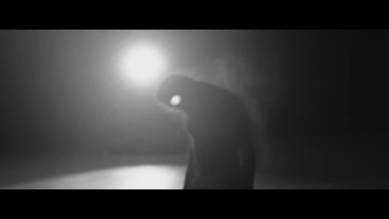 BANKS - Beggin for Thread