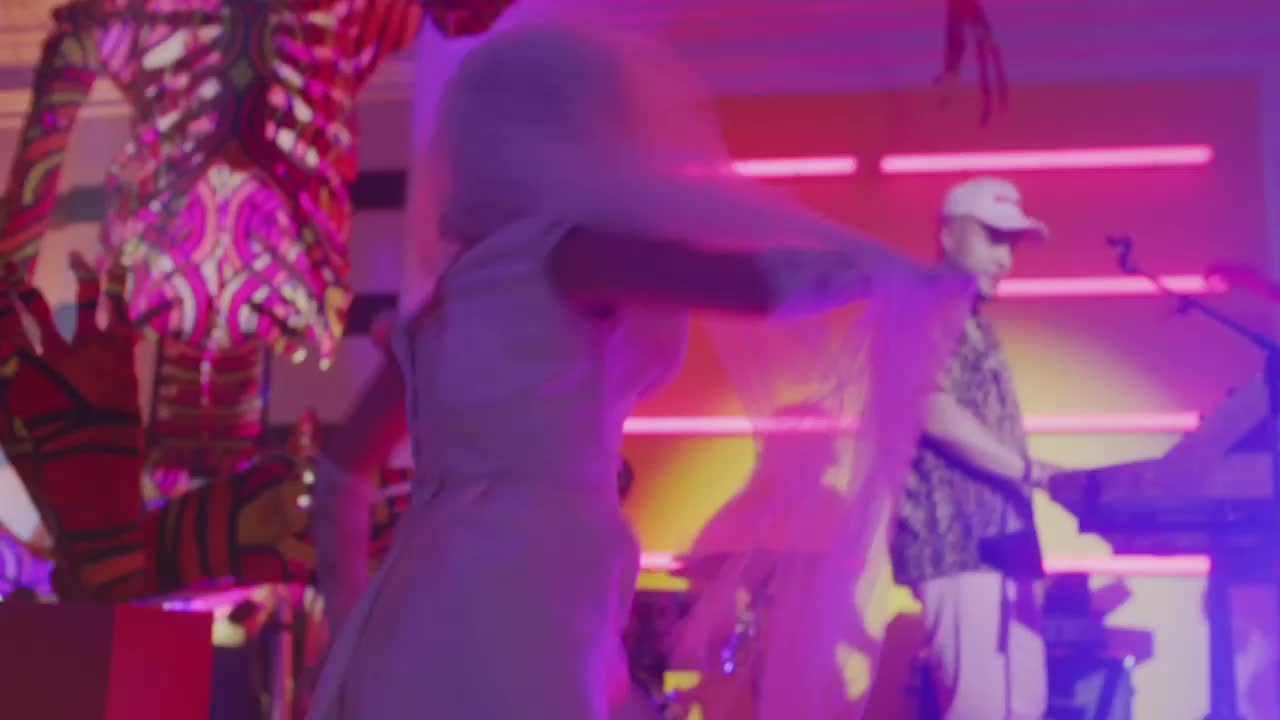 Bebe Rexha - Harder