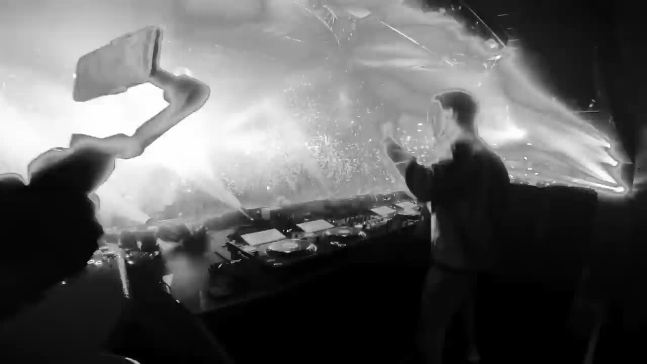 Benny Benassi - Satisfaction