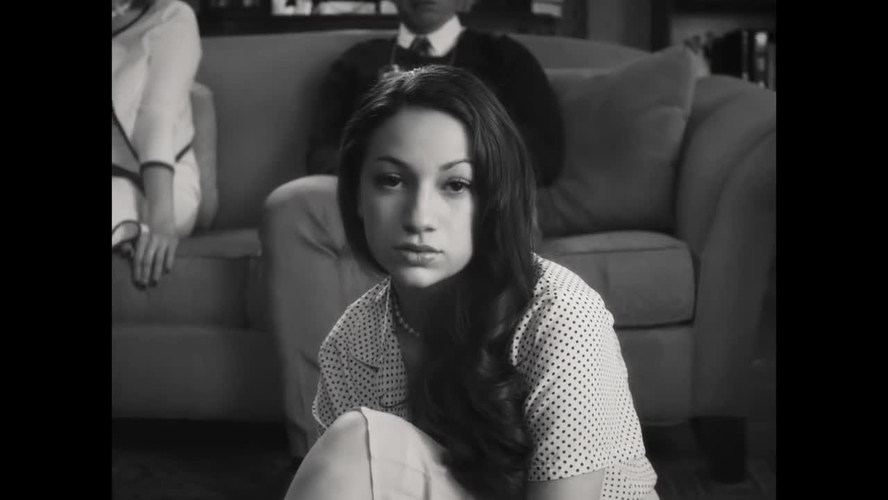 Bhad Bhabie - Gucci Flip Flops (feat. Lil Yachty)