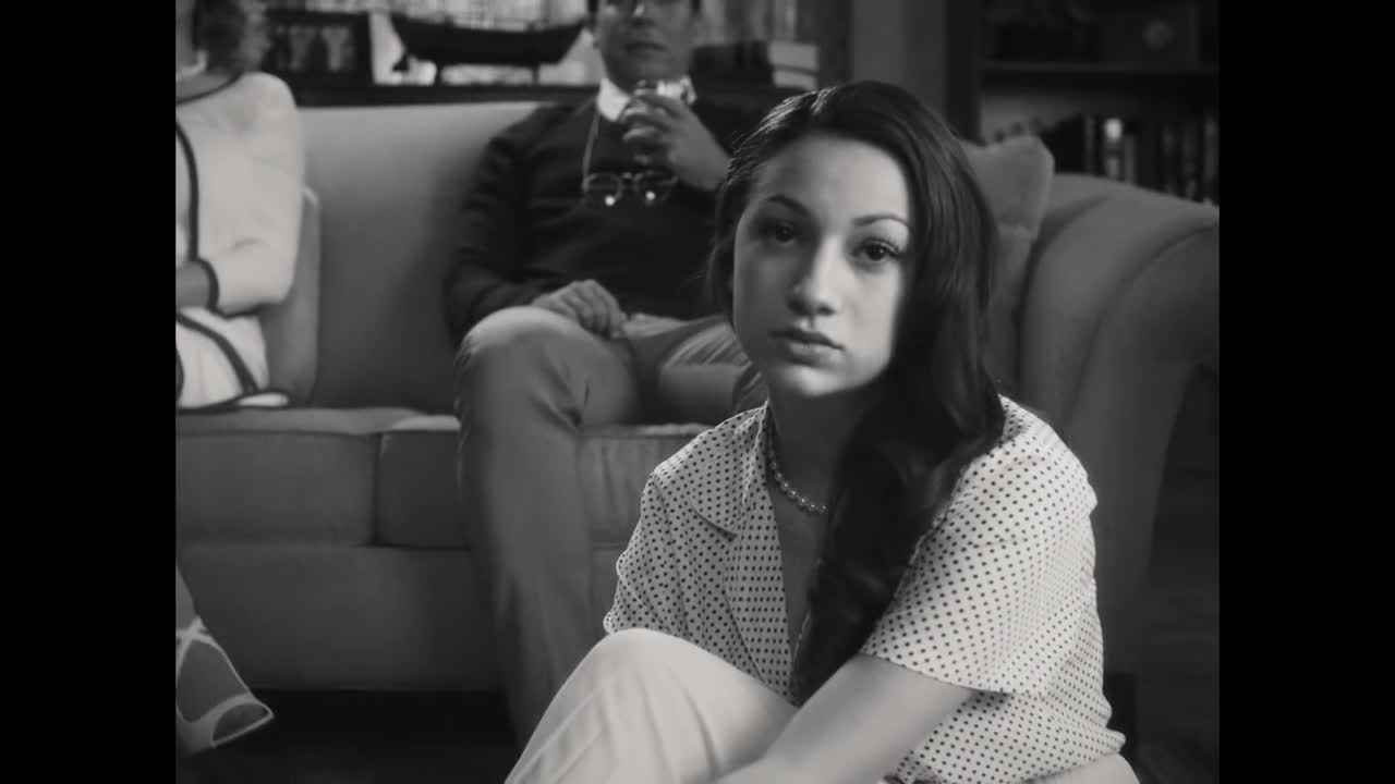 Bhad Bhabie - Gucci Flip Flops (feat. Lil Yachty)