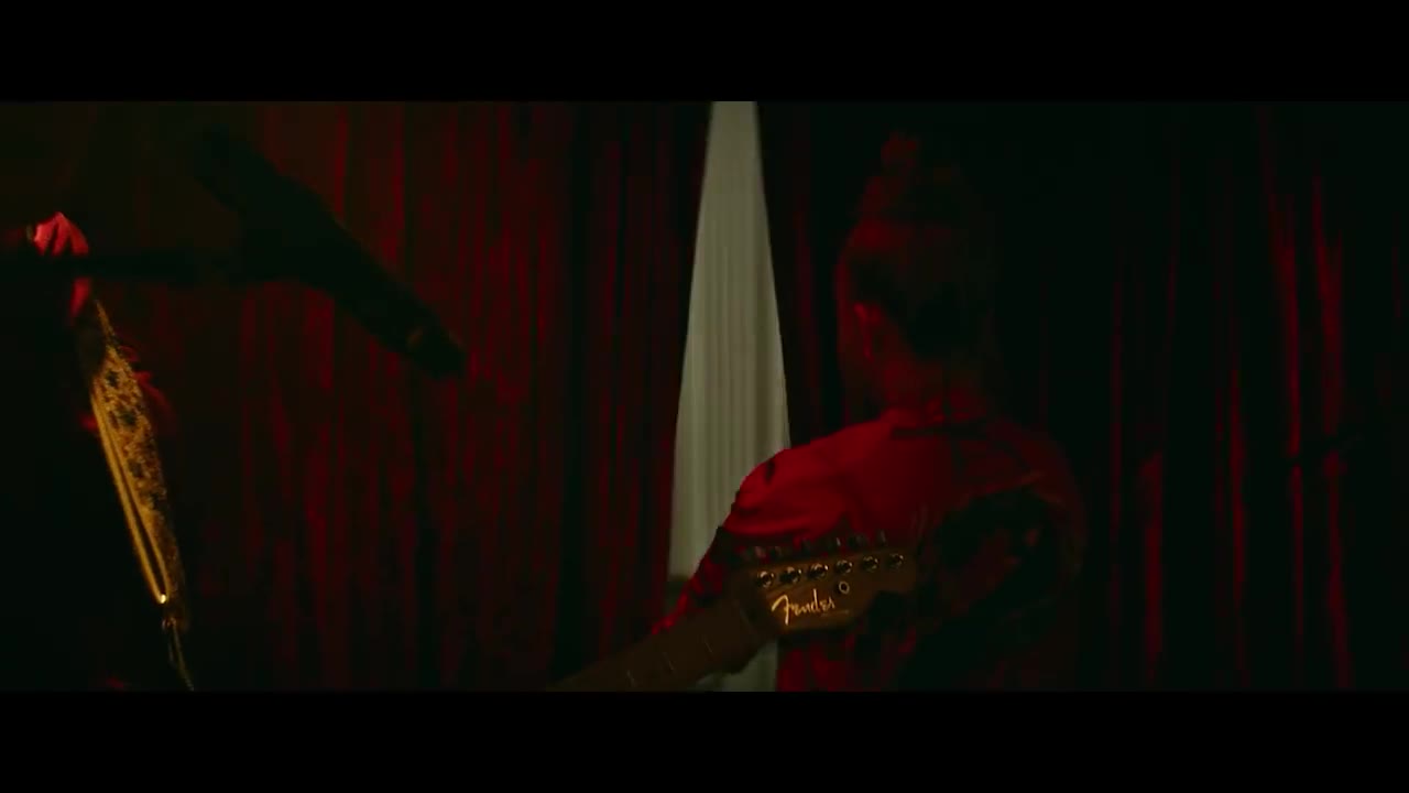 Billie Eilish - bitches broken hearts