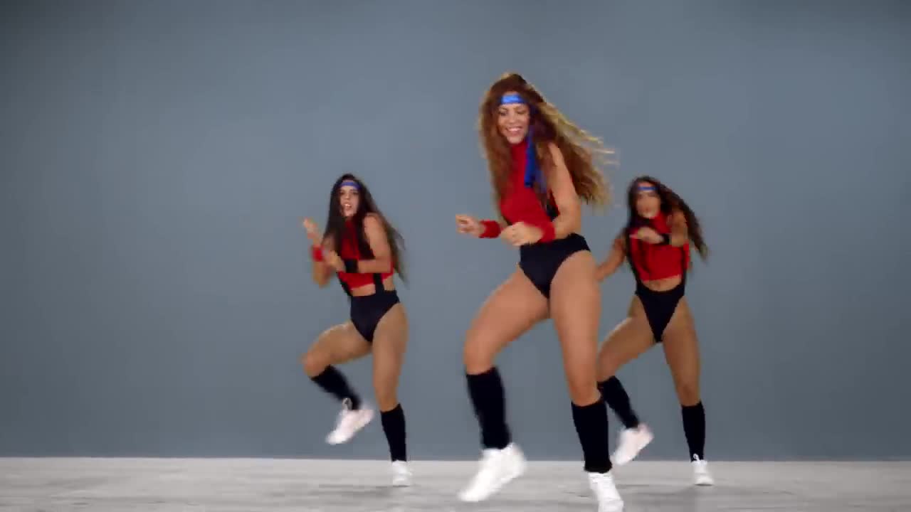 Black Eyed Peas - GIRL LIKE ME