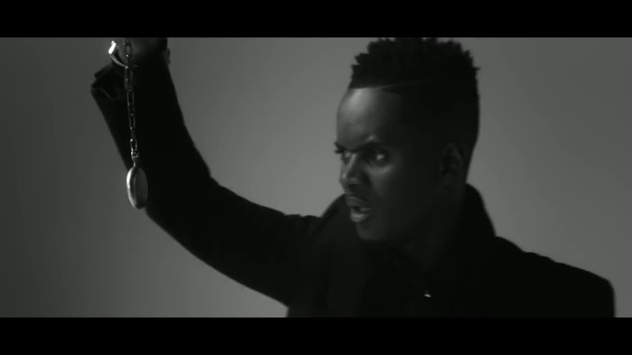 Black M - Cheveux blancs