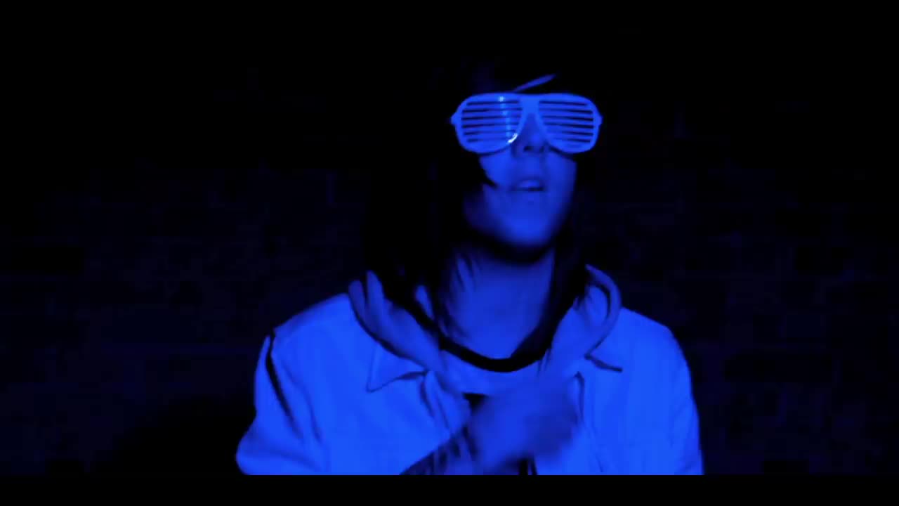 Breathe Carolina - I.D.G.A.F.