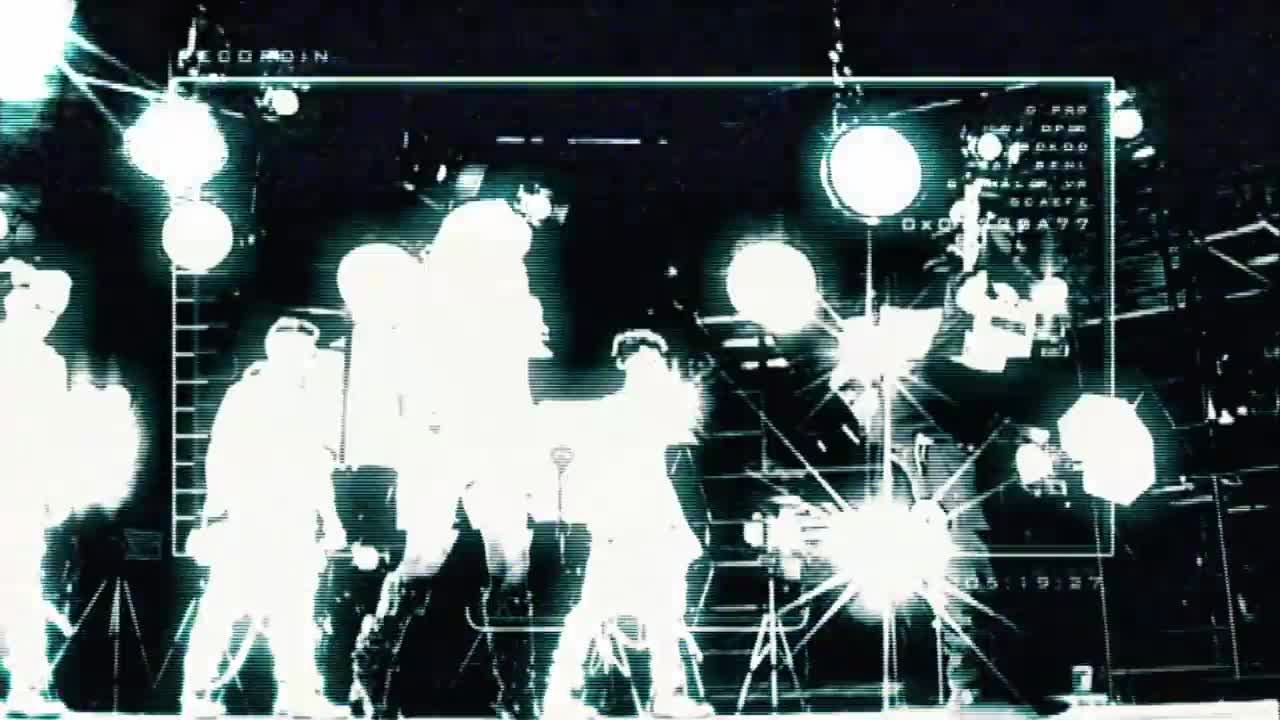 Britney Spears - Hold It Against Me