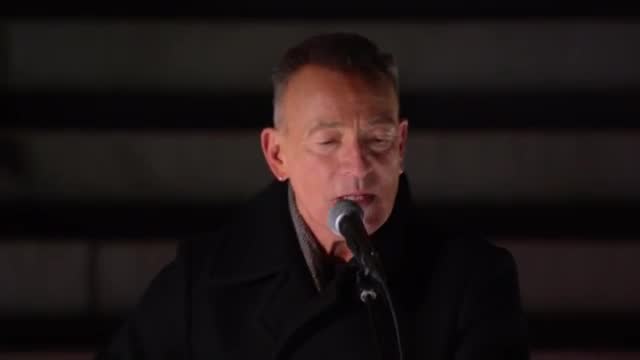 Bruce Springsteen - Land of Hope and Dreams