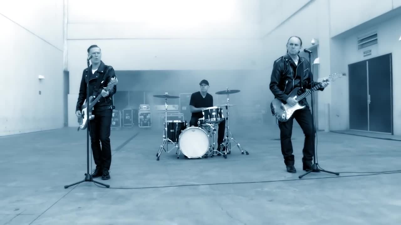 Bryan Adams - You Lift Me Up