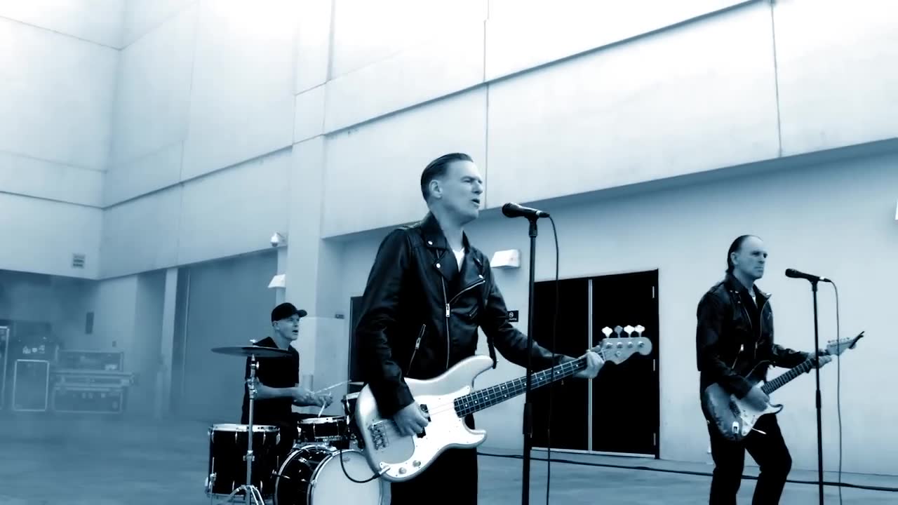 Bryan Adams - You Lift Me Up