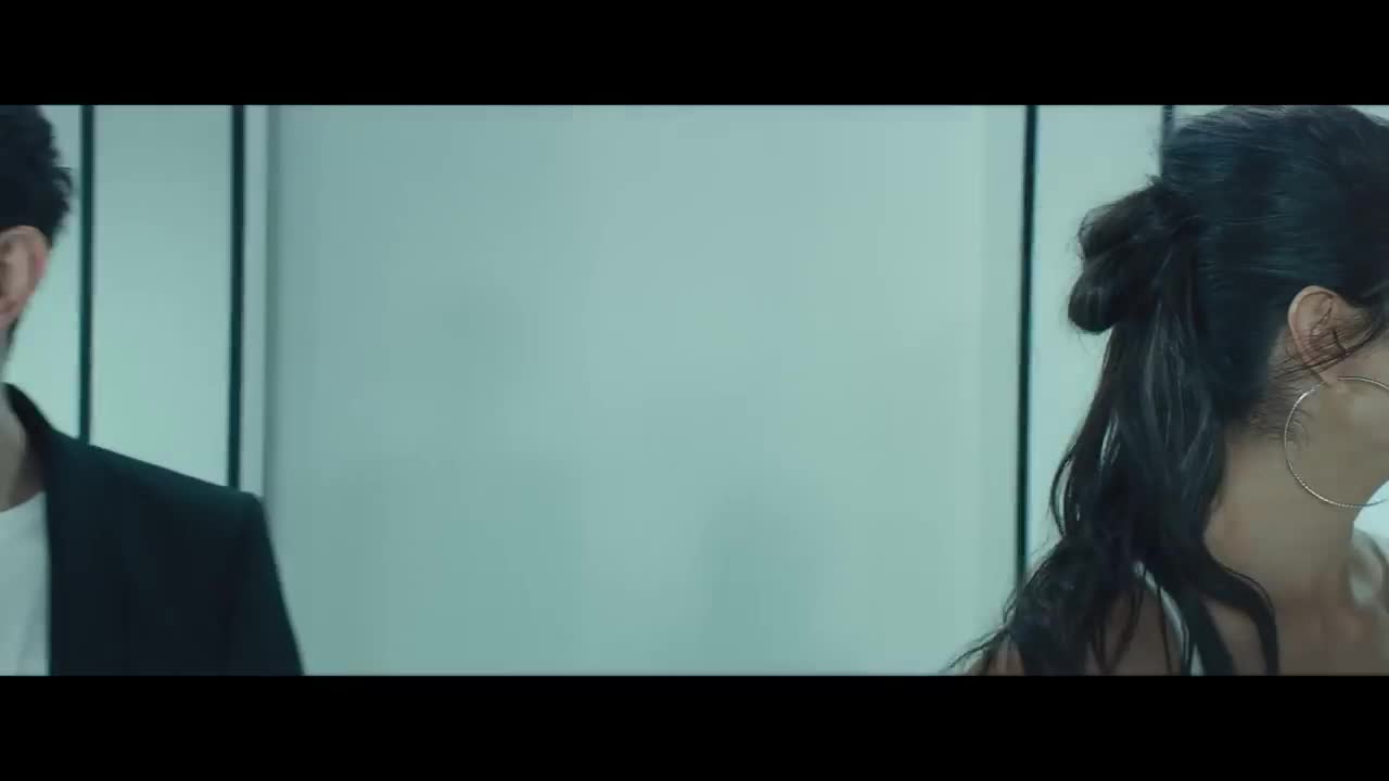 Burak Yeter - Crash
