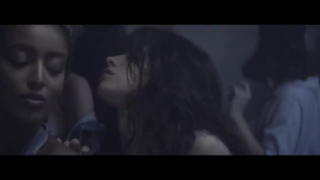 Camila Cabello - Crying in the Club