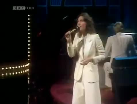 Carpenters - I Need to Be in Love