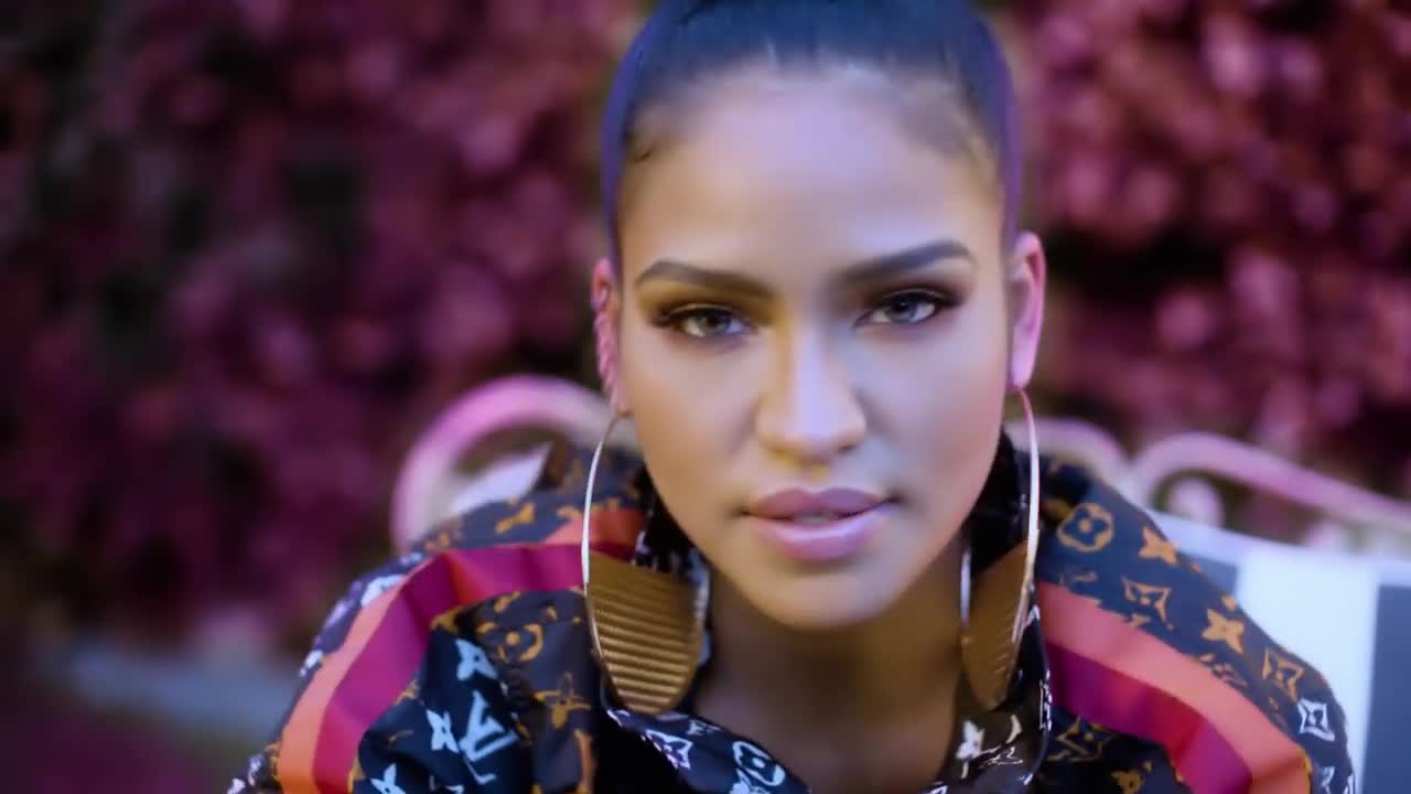 Cassie - Don't Play It Safe