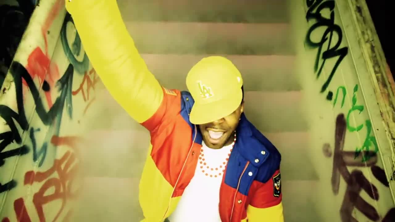Chris Brown - Look at Me Now