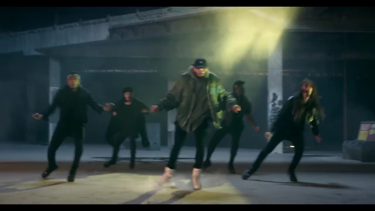 Chris Brown - Party