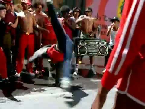 Christina Aguilera - Can’t Hold Us Down