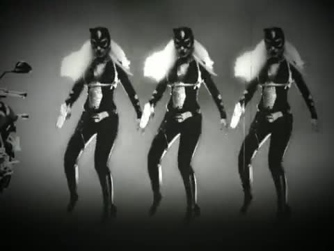 Christina Aguilera - Keeps Gettin’ Better