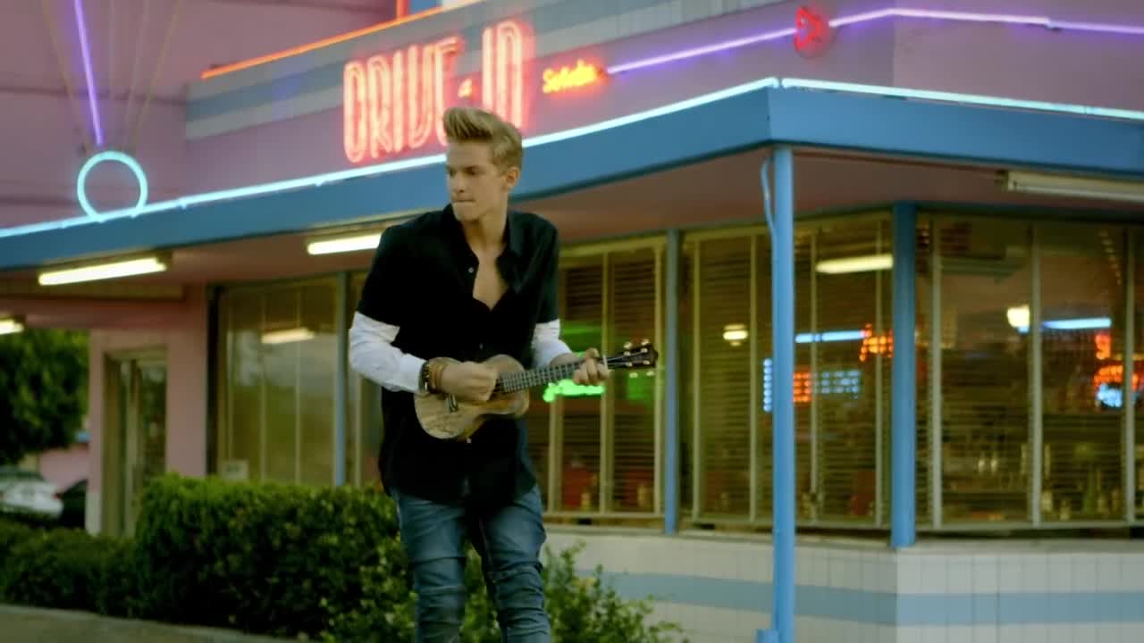 Cody Simpson - La Da Dee