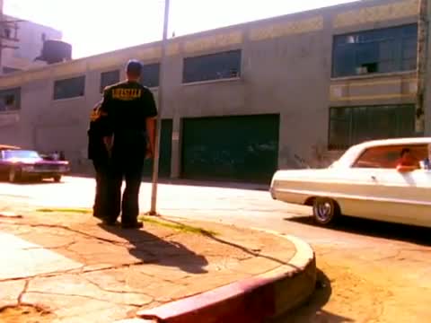 Cypress Hill - Throw Your Hands in the Air
