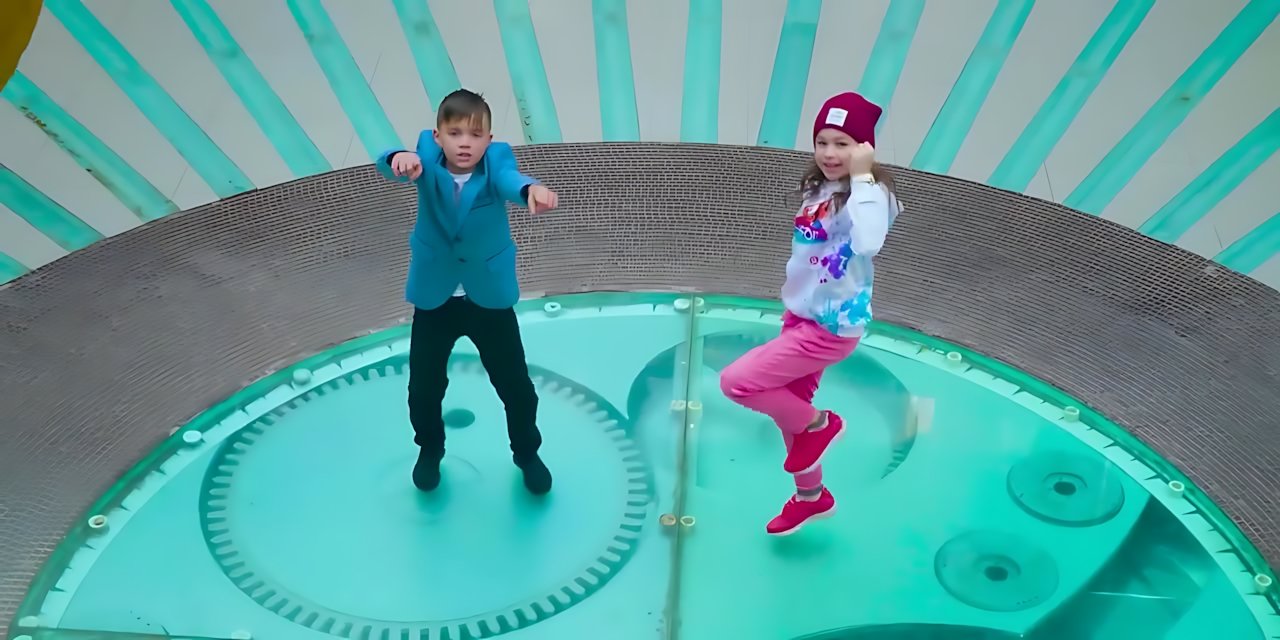 Даня Милохин - Дико тусим