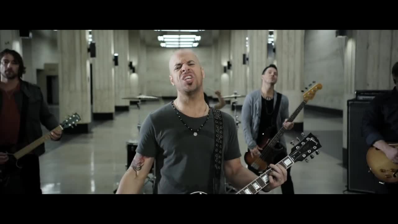 Daughtry - Crawling Back to You