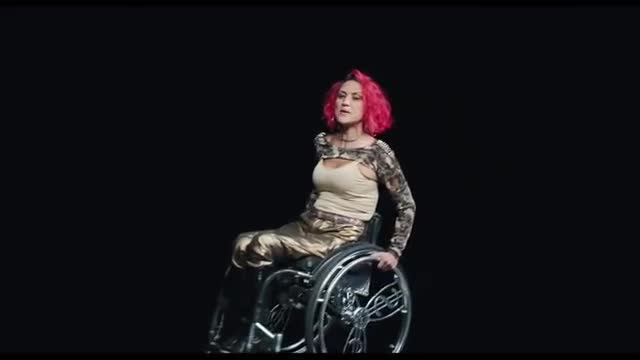 Demi Lovato - Commander in Chief