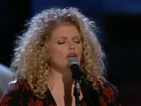 Dixie Chicks - Travelin’ Soldier
