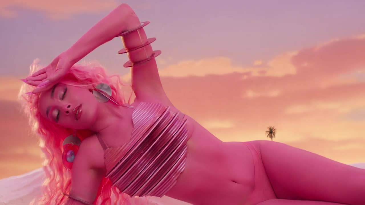 Doja Cat - Kiss Me More