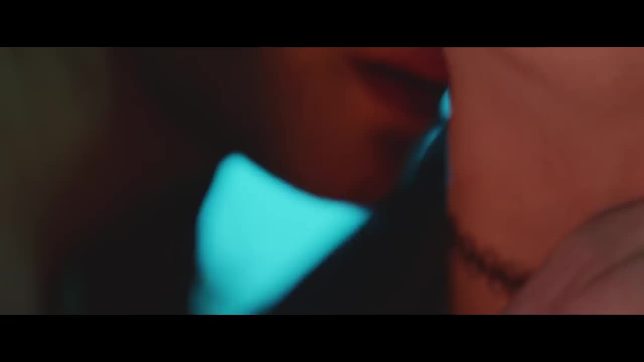 Dua Lipa - Hotter Than Hell