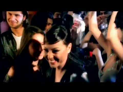 Ebru Gündeş - Ben Seçilmem Seçerim