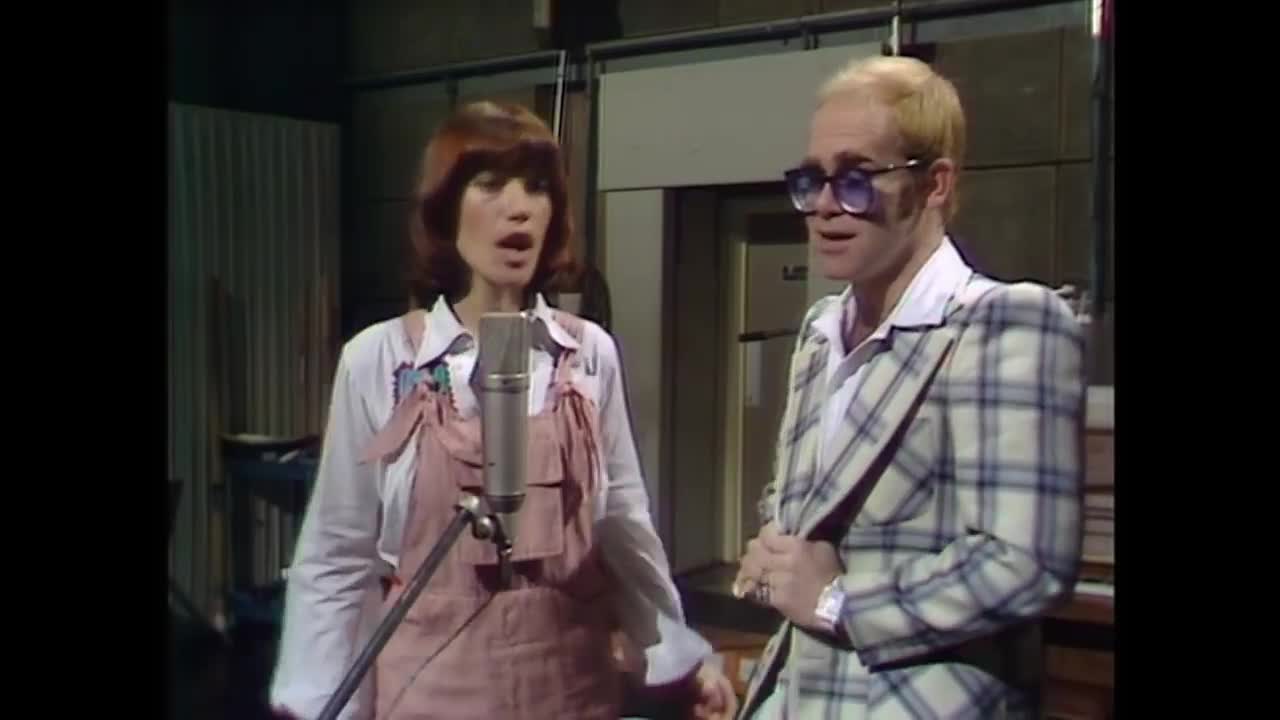 Elton John - Don't Go Breaking My Heart