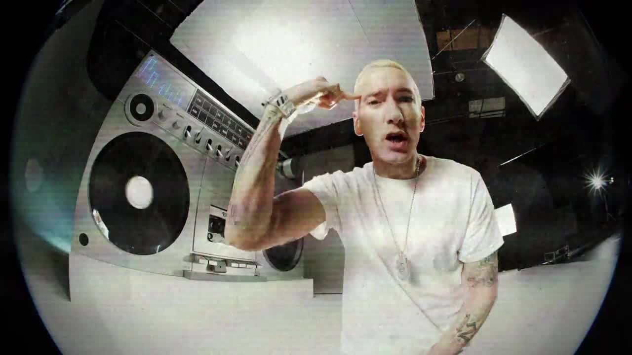 Eminem - Berzerk