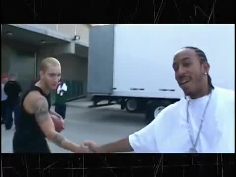 Eminem - Sing for the Moment