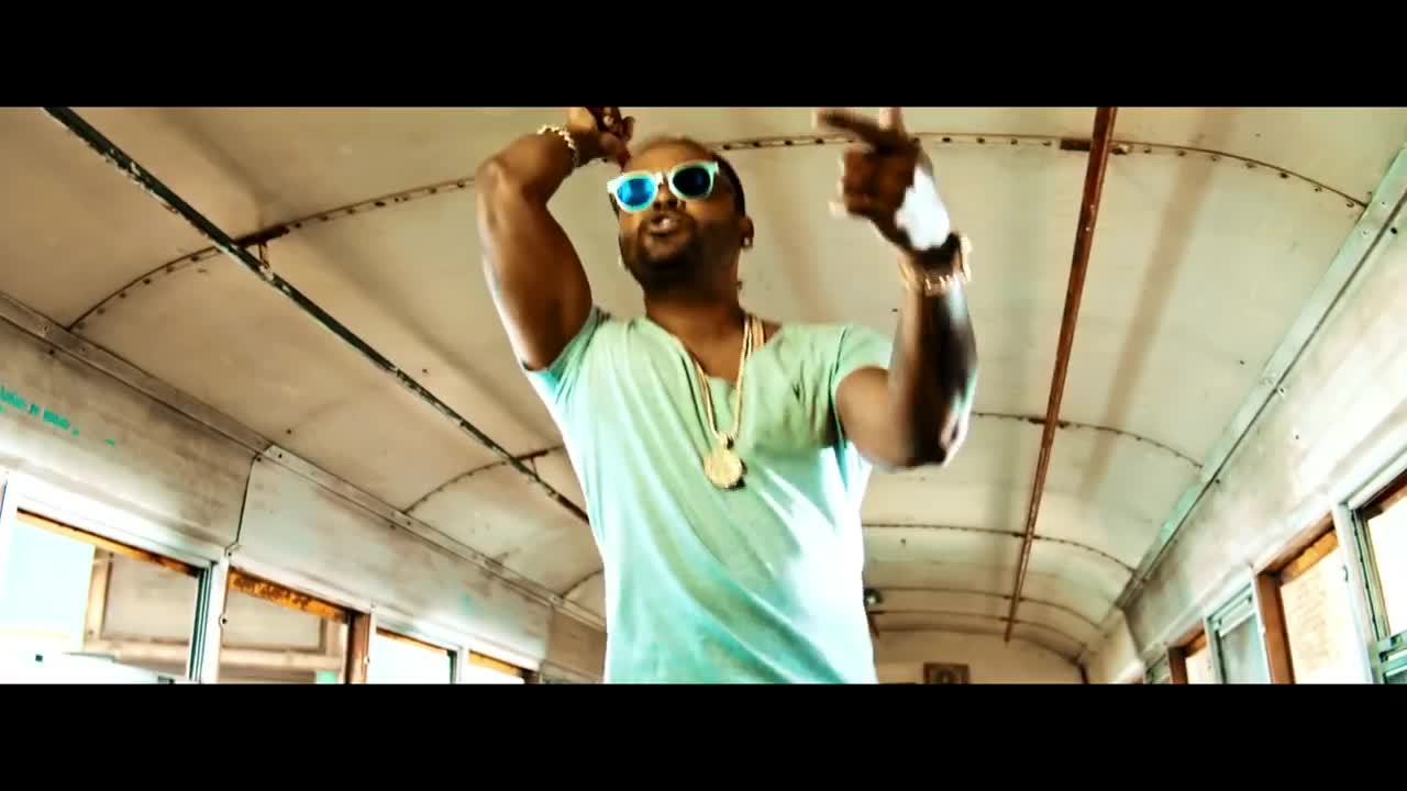 Enrique Iglesias - Súbeme la radio (remix)
